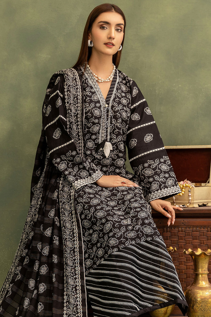 3pc Stitched Suit Premium Embroidered